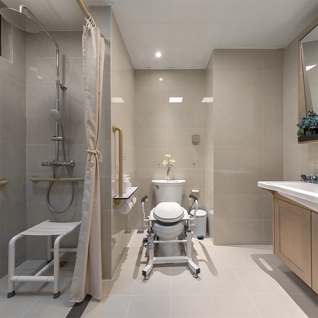 品牌养老院卫浴间